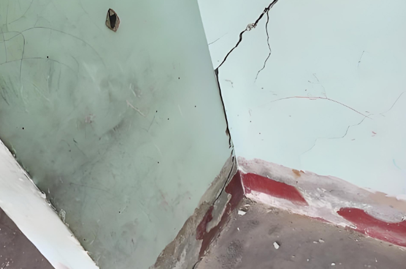 自建房地基沉降裂縫