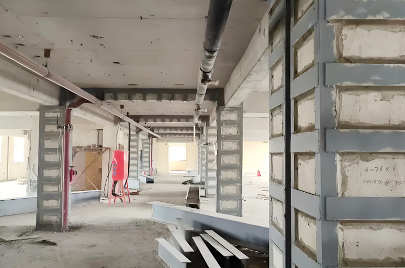 柱子外包鋼加固法